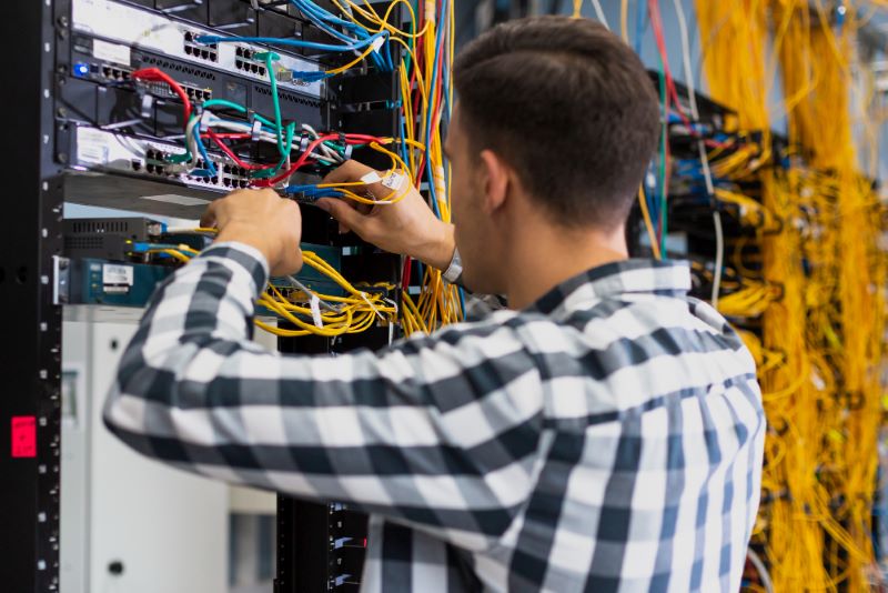 Small Data vs. Big Data Analytics With Scraping Robot