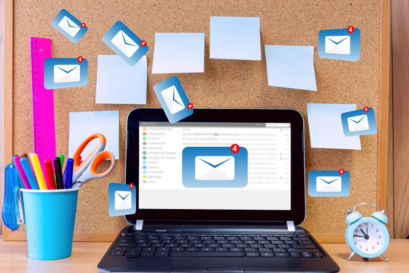 how email extract from social media